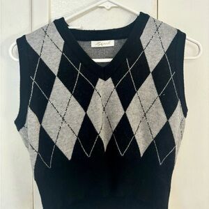 Black and checked vest